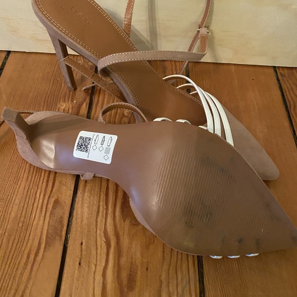 ASOS Pointy toe heels, size 10 - Picture 9 of 9